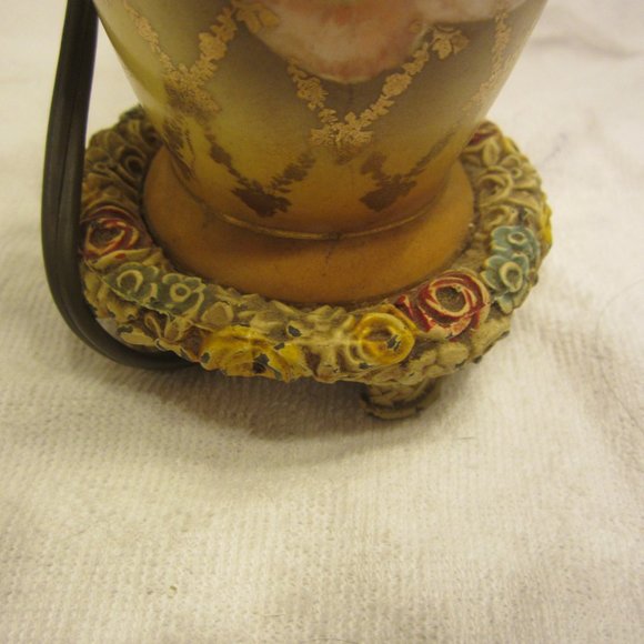 VTG MCM SMALL ACCENT LAMP,VASE STYLE W/ROSE MOTIF - Picture 5 of 13